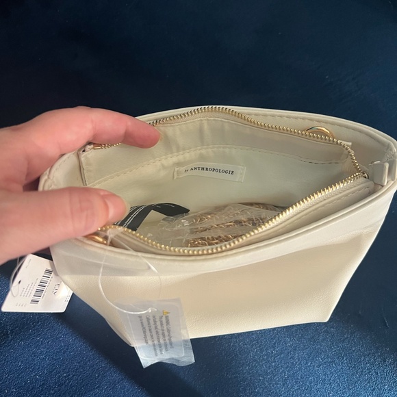 NWT Anthropologie Ivory Leather Clutch with Removable Gold Chain Cross Body - Picture 3 of 4